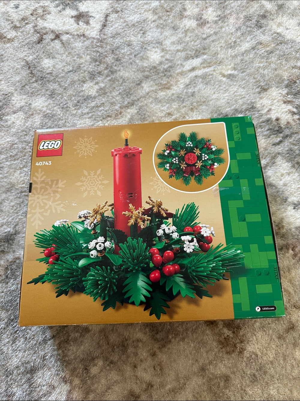Lego Green Foliage & Red Candle Holiday Wreath Centerpiece